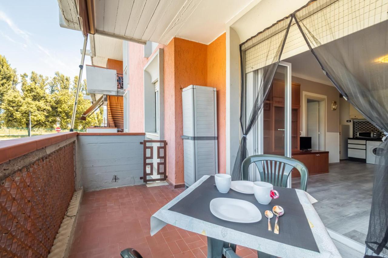 מארינלה די סרזאנה Domus Lucis Apartment Terrace & Private Parking מראה חיצוני תמונה