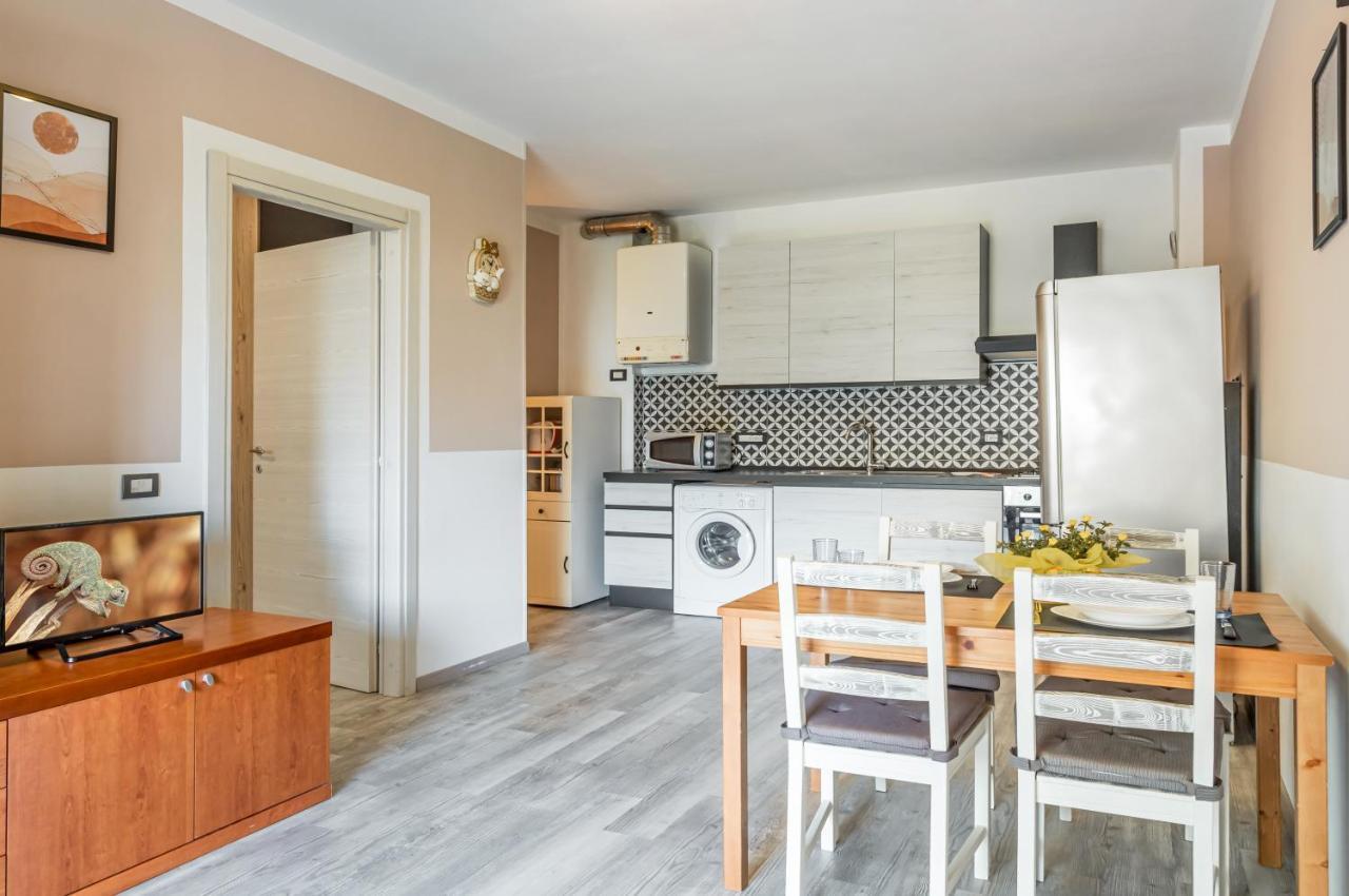 מארינלה די סרזאנה Domus Lucis Apartment Terrace & Private Parking מראה חיצוני תמונה